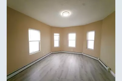 25 Oakland Ave #3F, Everett, MA 02149 - Photo 5