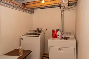 26 Vinson St, Worcester, MA 01605 - Photo 25