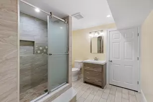 38 Courtyard Pl, Lexington, MA 02420 - Photo 21