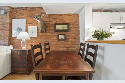 26 Bigelow St #A, Cambridge, MA 02139 - Photo 9