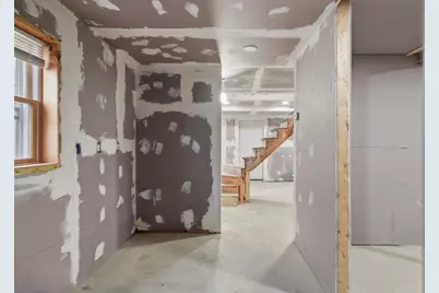 135 Vane Street, Revere, MA 02151 - Photo 15