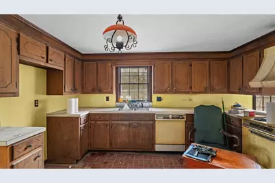 1022 Rowland Dr, Dighton, MA 02715 - Photo 5