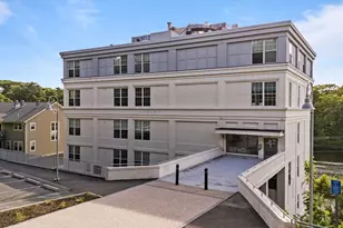 24 Cobblestone Ln, Gloucester, MA 01930 - Photo 1
