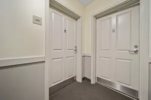 24 Cobblestone Ln, Gloucester, MA 01930 - Photo 5