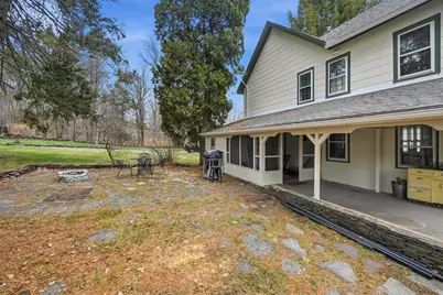 1177 Northampton St, Holyoke, MA 01040 - Photo 25