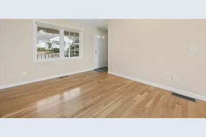 9 Bryant Lane, Northborough, MA 01532 - Photo 3