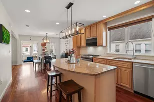 7 Quincy St, Watertown, MA 02472 - Photo 3