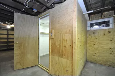 463 W Union St, East Bridgewater, MA 02333 - Photo 21