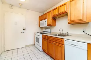 44 Washington St, Brookline, MA 02445 - Photo 3