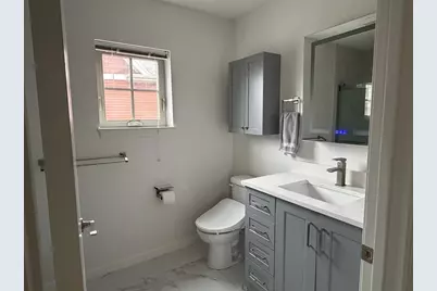 2009 Symmes Cir #2009, Arlington, MA 02474 - Photo 11