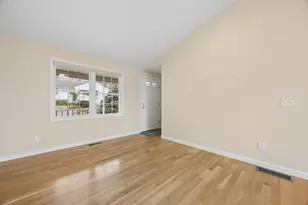 9 Bryant Ln, Northborough, MA 01532 - Photo 3