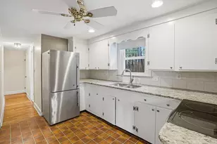 35 Brooks St, Upton, MA 01568 - Photo 13