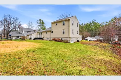 35 Brooks St, Upton, MA 01568 - Photo 3