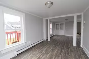 7 Central St, Hudson, MA 01749 - Photo 3