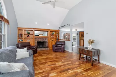 60 Kristin Ct., Northbridge, MA 01534 - Photo 9