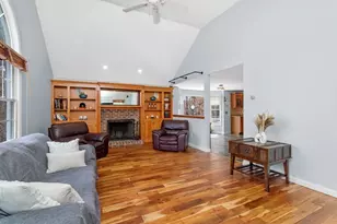 60 Kristin Ct, Northbridge, MA 01534 - Photo 9