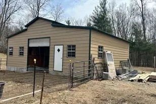 22 Carpenter Rd, Dudley, MA 01570 - Photo 13