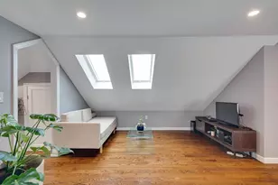 95 Landseer St, Boston, MA 02132 - Photo 9