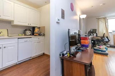 25 Linden Ave #1, Somerville, MA 02143 - Photo 3