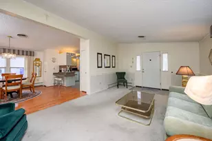 19 Hawthorne St, Rockland, MA 02370 - Photo 5