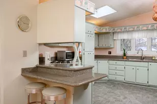 19 Hawthorne St, Rockland, MA 02370 - Photo 9