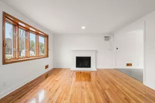 15 Phillip Rd, Billerica, MA 01821 - Photo 3