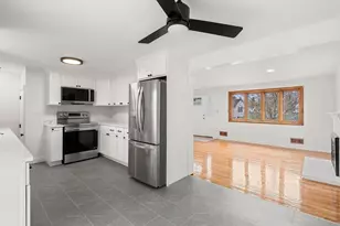 15 Phillip Rd, Billerica, MA 01821 - Photo 7