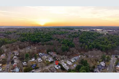 381 Washington St, Melrose, MA 02176 - Photo 3