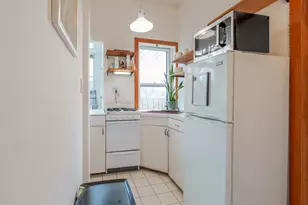 31 Pinckney, Boston, MA 02114 - Photo 7