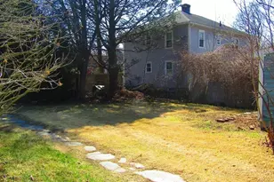 86 N Maple St, Northampton, MA 01062 - Photo 11