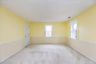 22 Collins St, Danvers, MA 01923 - Photo 31