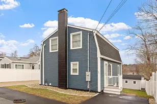 67 Marshall St, Billerica, MA 01821 - Photo 3