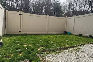 909 Pleasant St, Weymouth, MA 02189 - Photo 33