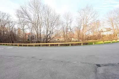 610 S Franklin St #B202, Holbrook, MA 02343 - Photo 15