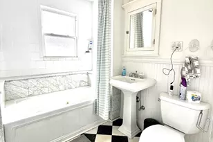 18 Winslow Rd, Brookline, MA 02446 - Photo 5