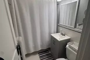 35 Mendelssohn St, Boston, MA 02131 - Photo 9