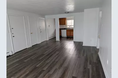 83-R Hobartst #C4, Danvers, MA 01923 - Photo 3