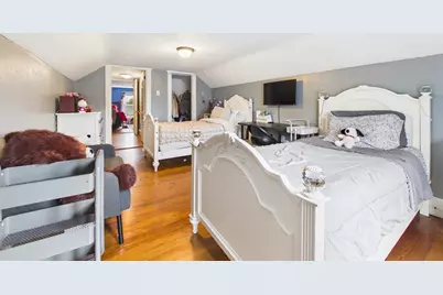 108 Hope St, New Bedford, MA 02745 - Photo 9