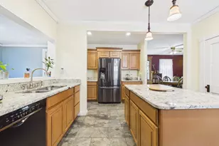 108 Hope St, New Bedford, MA 02745 - Photo 15