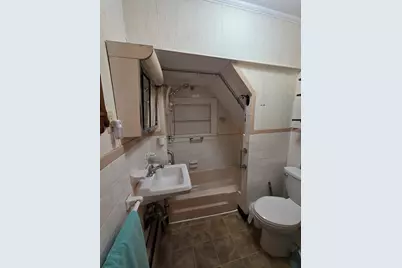 18 Carlisa Drive, Fall River, MA 02723 - Photo 11