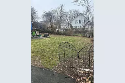 73 Linden, New Bedford, MA 02740 - Photo 13