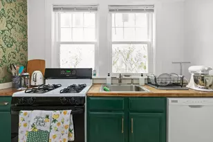 21 Thorndike St, Beverly, MA 01915 - Photo 17