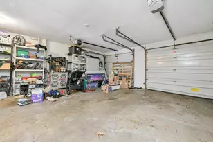 1045 Washington St, Newton, MA 02465 - Photo 19