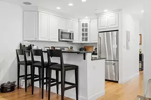 366 W 2nd St, Boston, MA 02127 - Photo 3