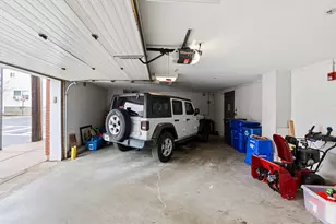 366 W 2nd St, Boston, MA 02127 - Photo 11