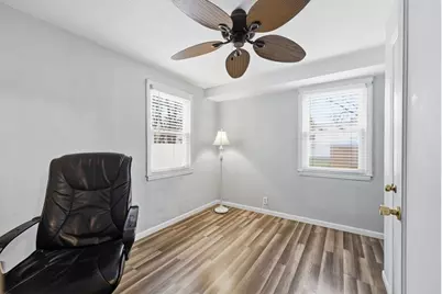 285 Breckwood Blvd, Springfield, MA 01109 - Photo 13