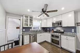 285 Breckwood Blvd, Springfield, MA 01109 - Photo 11