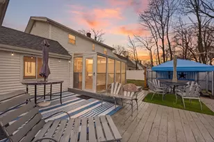 285 Breckwood Blvd, Springfield, MA 01109 - Photo 5