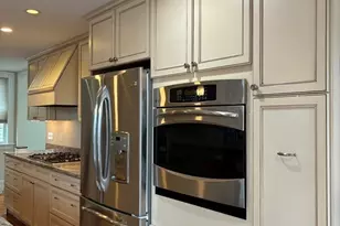 21 A Linden Ave, Somerville, MA 02143 - Photo 9