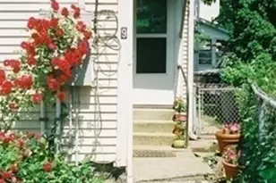 9 Crescent Square, Newton, MA 02458 - Photo 3